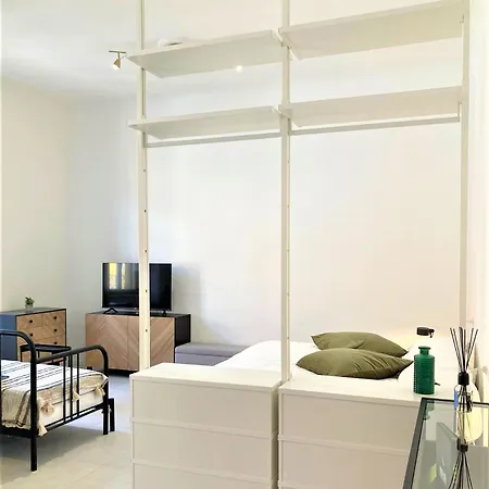 Apartment Contemporary - Ornato 13 *